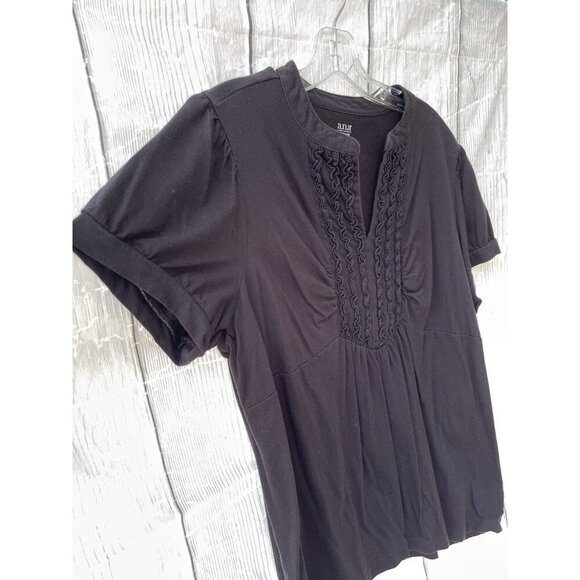 a.n.a. Woman 1X Short Sleeve Black Embellished Collared V-Neck Top - Picture 4 of 6